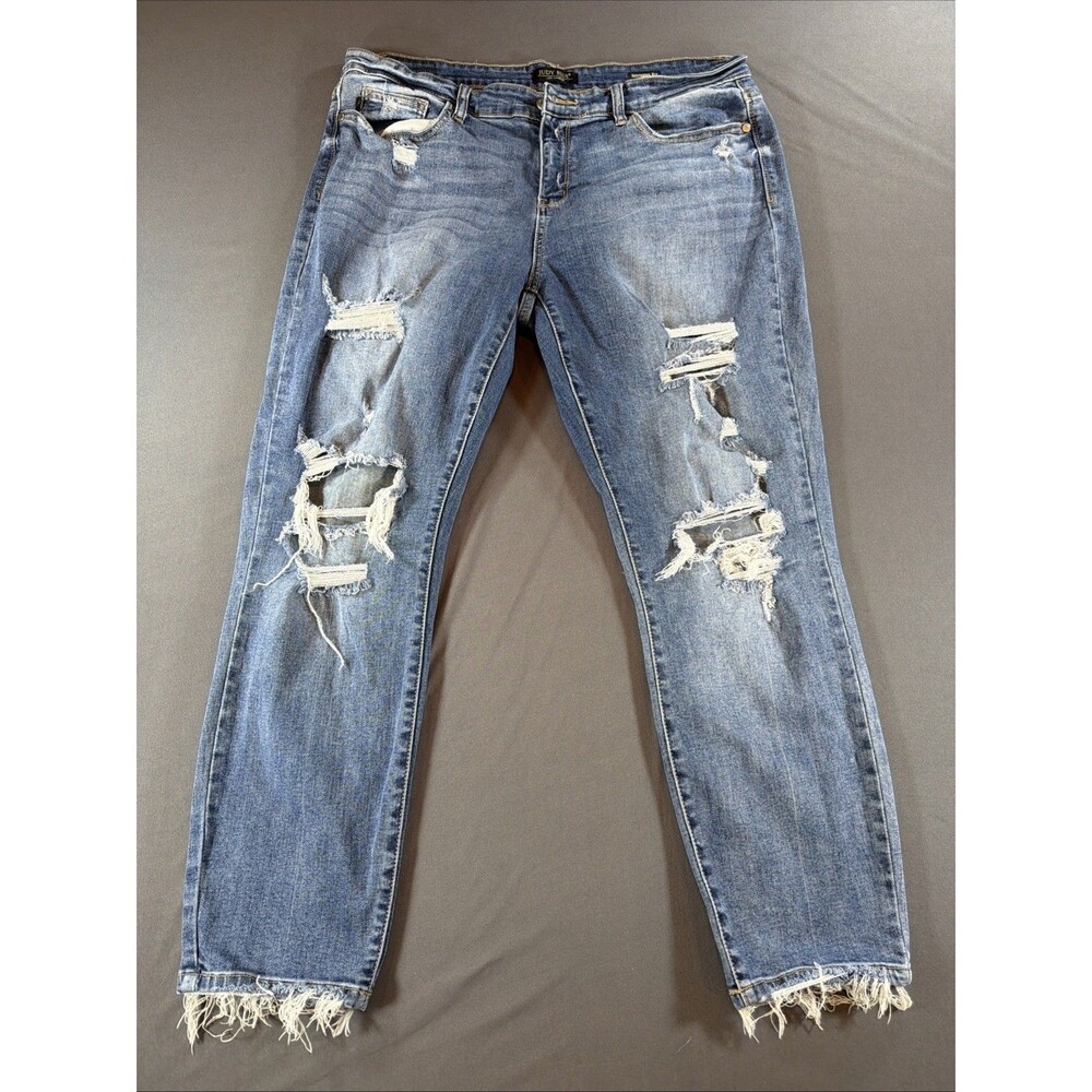 Judy Blue Jeans Women 15/32 Boyfriend Fit High Rise Stretch Denim Distressed